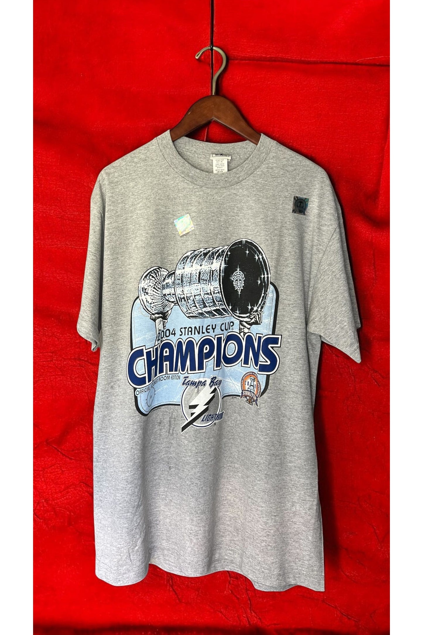 Tampa Bay Lightning 2004 Stanley Cup Champions T-Shirt – Vintage NHL Victory Tee - La Kultura