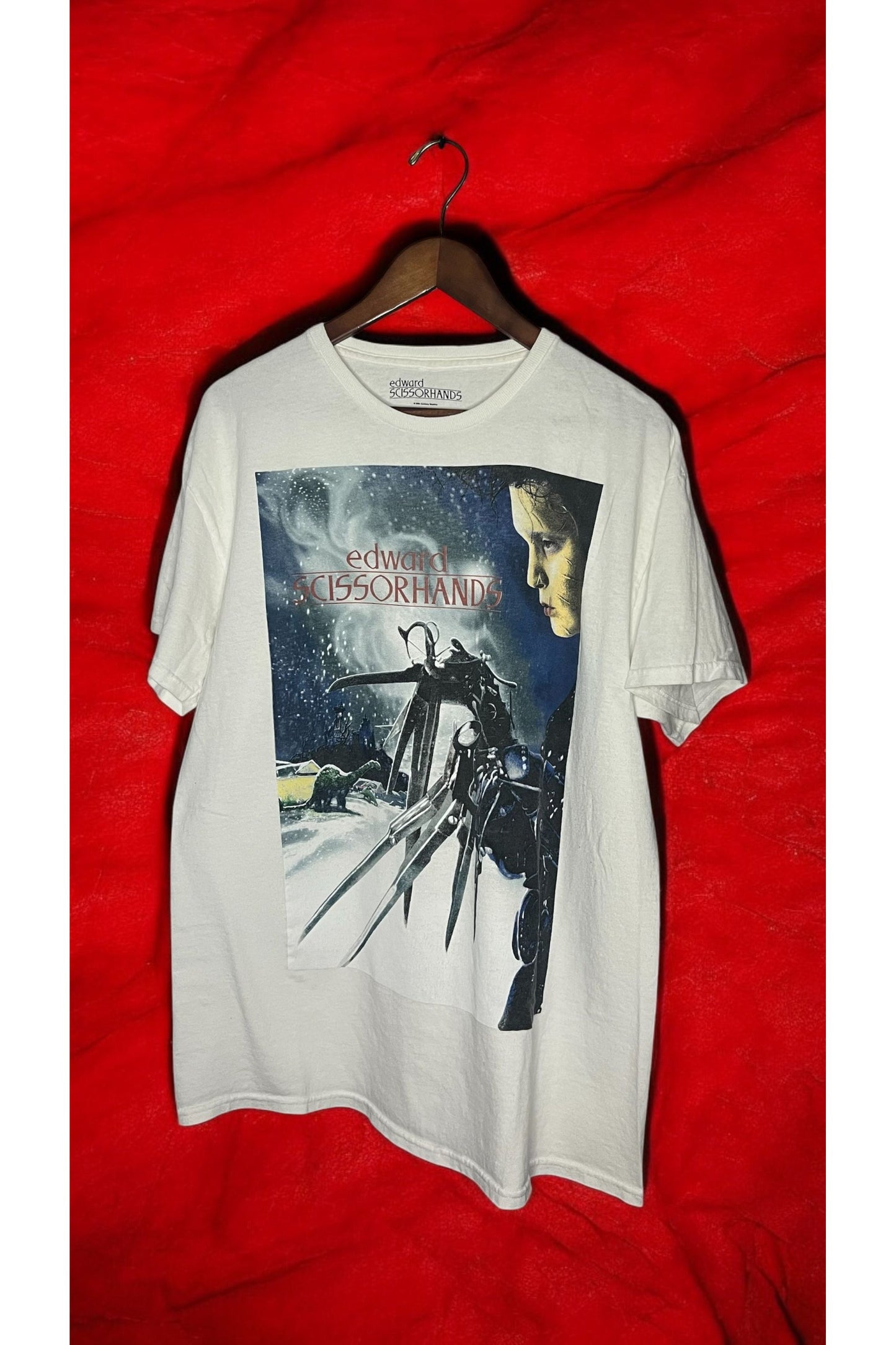Edward Scissorhands Movie T-Shirt – Retro Tim Burton Graphic Tee - La Kultura