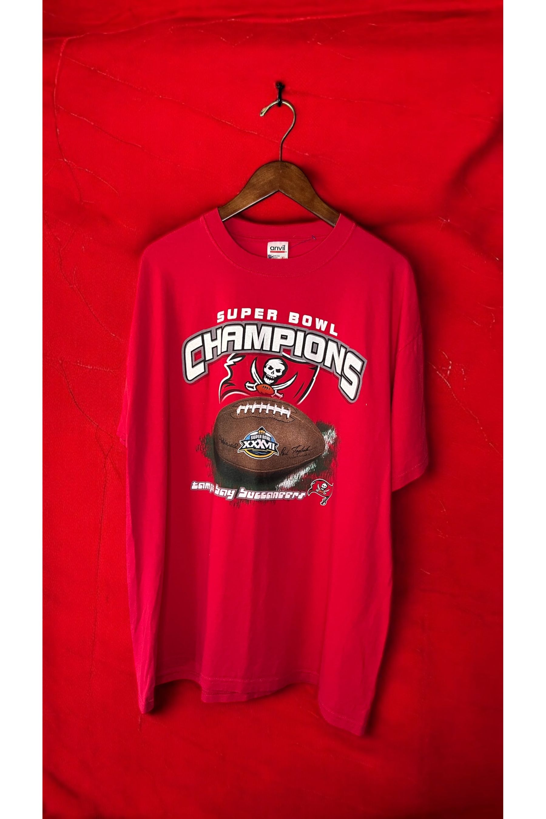 Tampa Bay Buccaneers Super Bowl XXXVII Champions T-Shirt – Vintage NFL Victory Tee - La Kultura